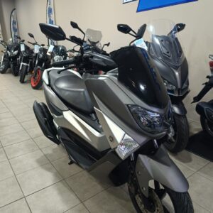 YAMAHA NMAX 125